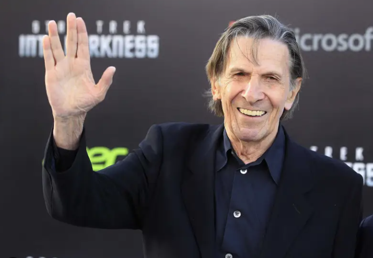 jamespyles's tweet image. #BOTD 1931 Leonard Nimoy, #StarTrek&apos;s #Spock. Happy Heavenly Birthday, Leonard.