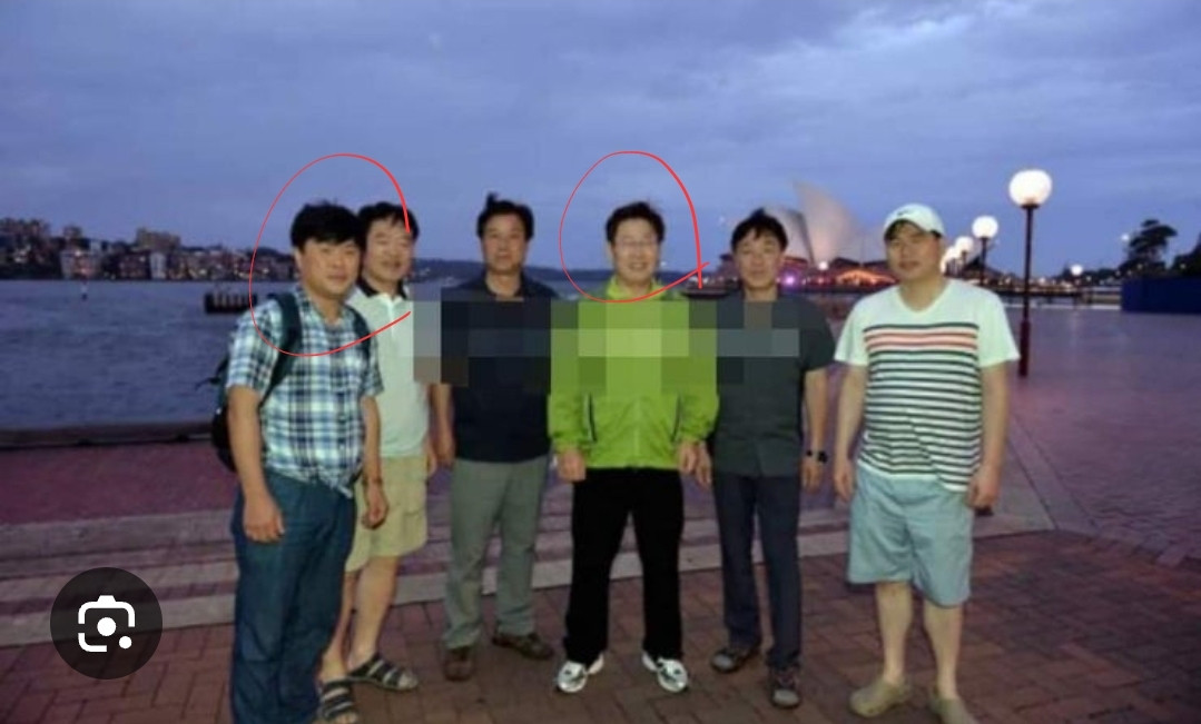 같이다닌 다섯명도 기억못하는 대가리로 무슨 정치를 하겠다고...