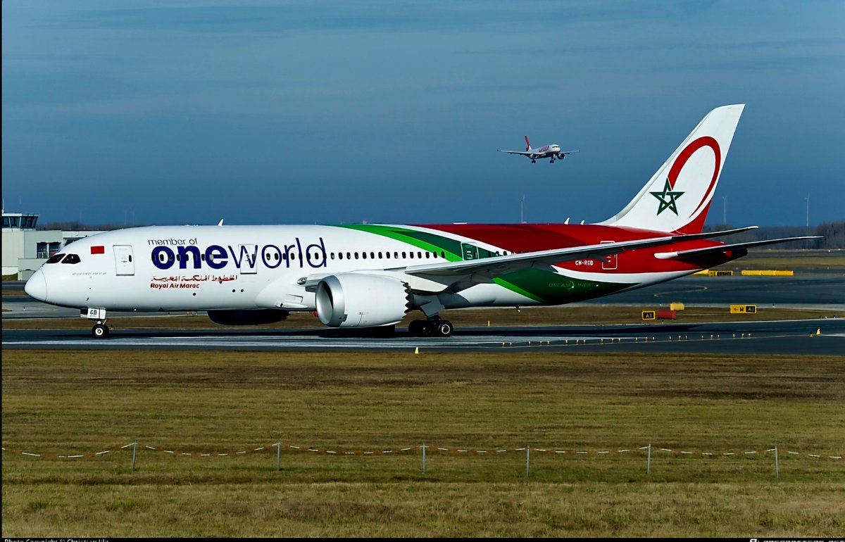 dbsmorocco's tweet image. ✈️🌍 NewPartnership! @RoyalAirMaroc 🇲🇦 &amp;amp; @ChinaSouthern 🇨🇳 signed an MoU to boost #AfricaChina connectivity!  
✅ Codeshares (Casablanca ↔ Guangzhou)  
✅ More flights, smoother travel  
✅ Boosting trade &amp;amp; tourism 
 
Morocco: #GatewayToAfrica 🇲🇦  
China: #KeyPartner🇨🇳…