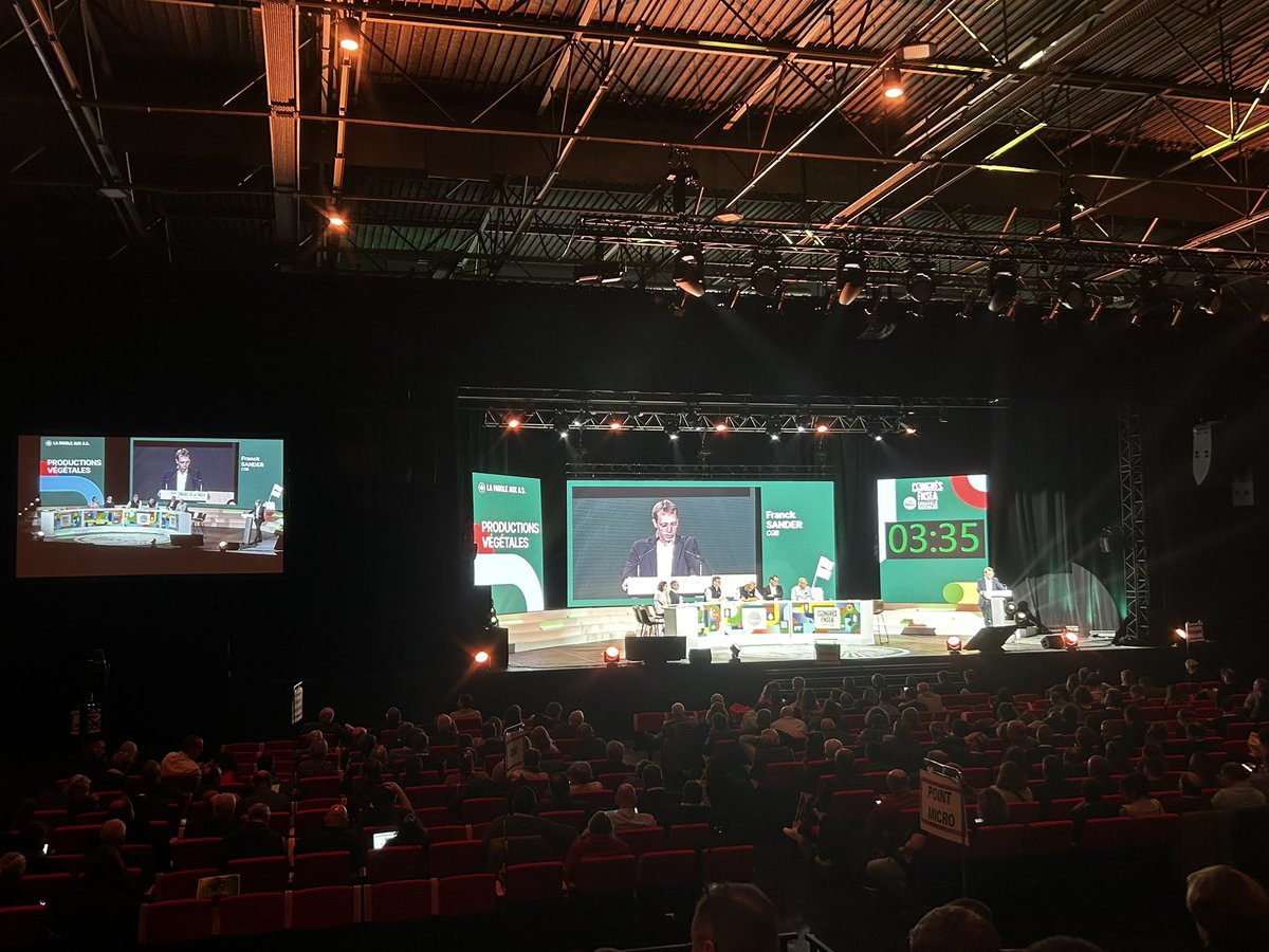 #CongresFNSEA - Représentées par <a href="/SanderFranck/">Franck Sander</a>, les AS Grandes Cultures de la <a href="/FNSEA/">La FNSEA</a> ont pris la parole ! 🗣️

👉🏽 Après des avancées notables grâce aux mobilisations, les attentes restent immenses et l’urgence pressante ! 

🚨 La déprise est réelle, pour toutes nos filières : -500