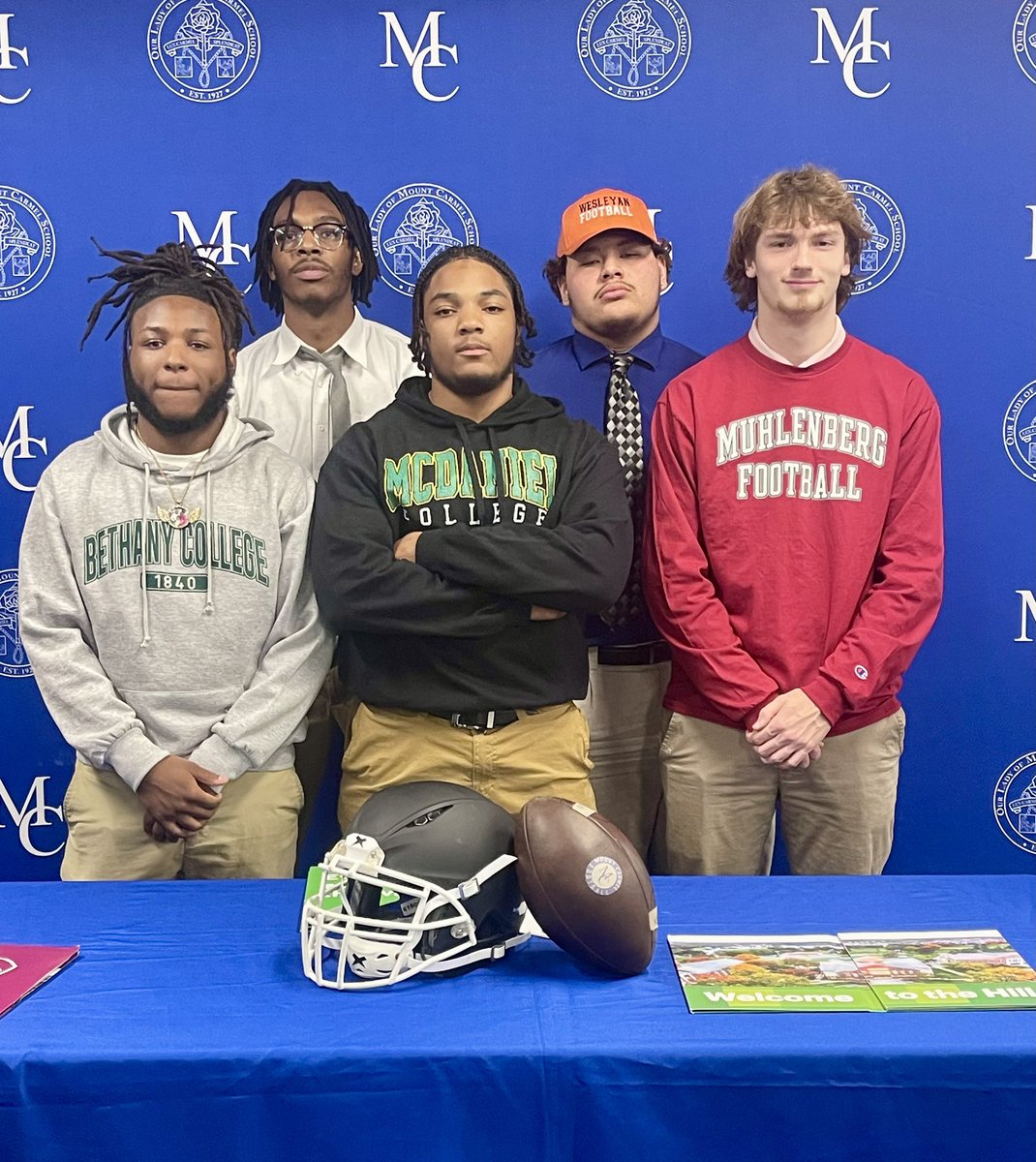 CoachCB_FB's tweet image. Signed, sealed, delivered…. ✍️

Congratulations to these 5 young men who will be attending college in the fall as student-athletes. I’m confident you all are prepared to be successful. Celebrate today, then go to work on chasing the next challenge/goal. I love y’all boys!