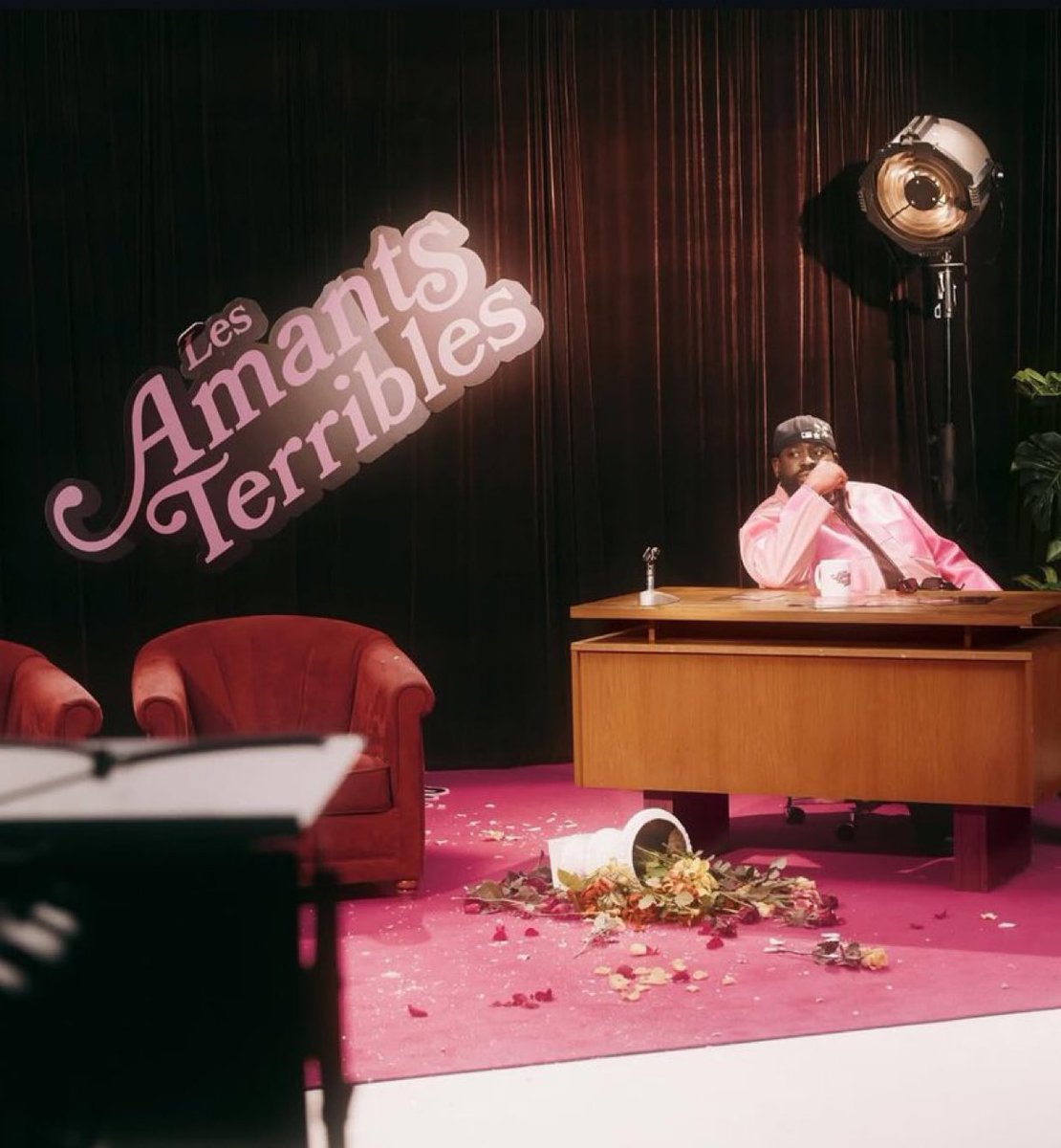 🚨 TUERIE a annoncé la sortie de son premier album

« Les Amants Terribles » 

📆 18.04.2025

Cover :