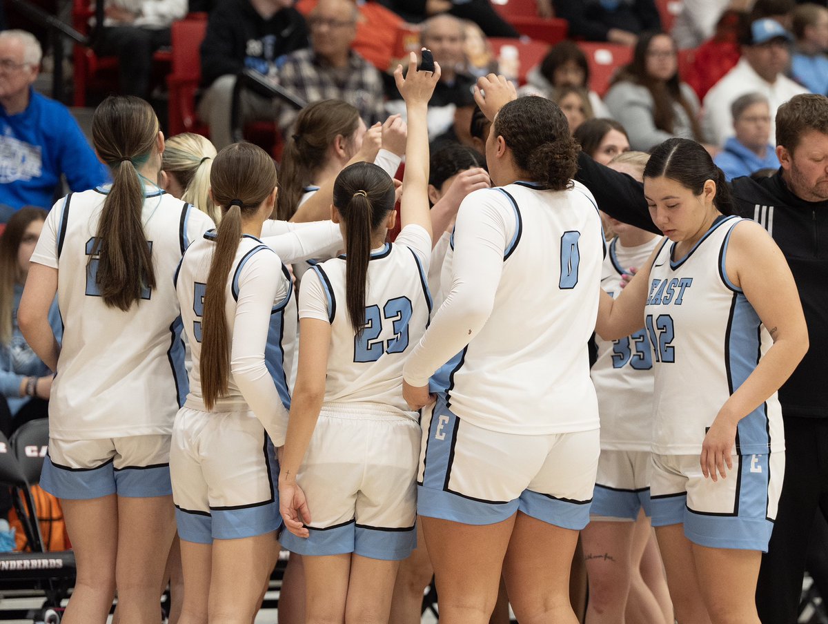 After a gritty win yesterday, the T-Birds face off against the Lady Broncs of Sheridan in the semis today!  Let’s Gooooooooooooo! 🩵🏀🖤