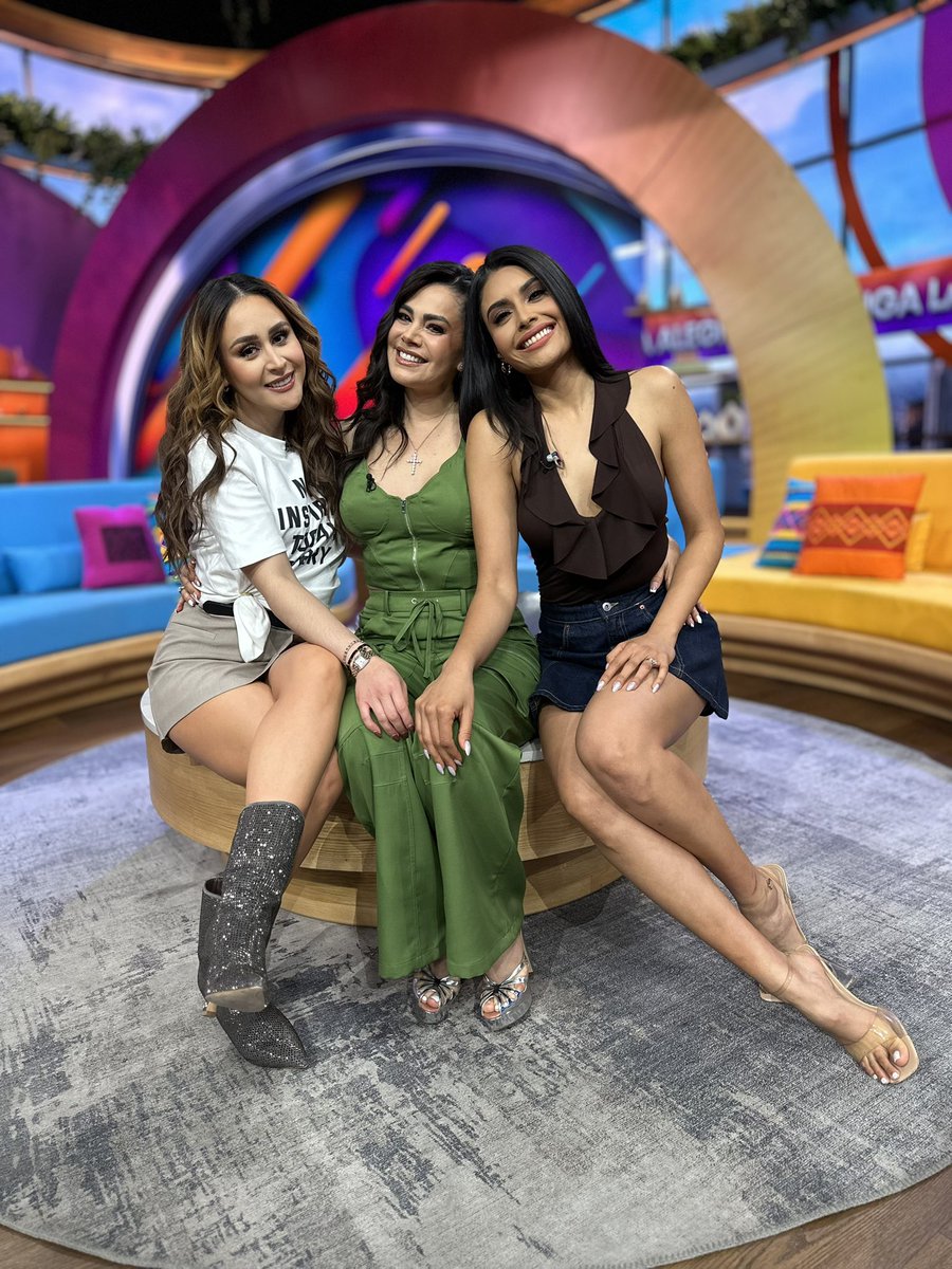 VengaLaAlegria's tweet image. Mujeres y hombres lo dieron todo en el #RetoViral. ¡Vota por tu equipo favorito a través de la App TV Azteca En Vivo! 📲🫶🏻💃🏻🕺🏻 #VLA