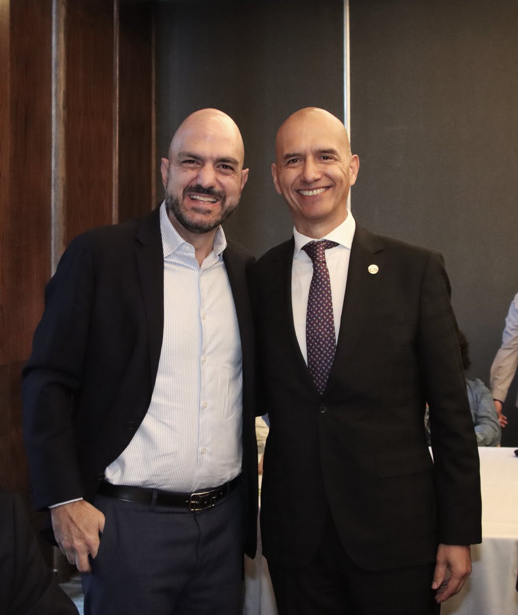 Este #FelizSábado es cumpleaños de mi amigo, <a href="/danielkaramt/">Daniel Karam</a>. 🎉 Le deseo un nuevo ciclo repleto de salud y éxito. Un gran abrazo 🙌