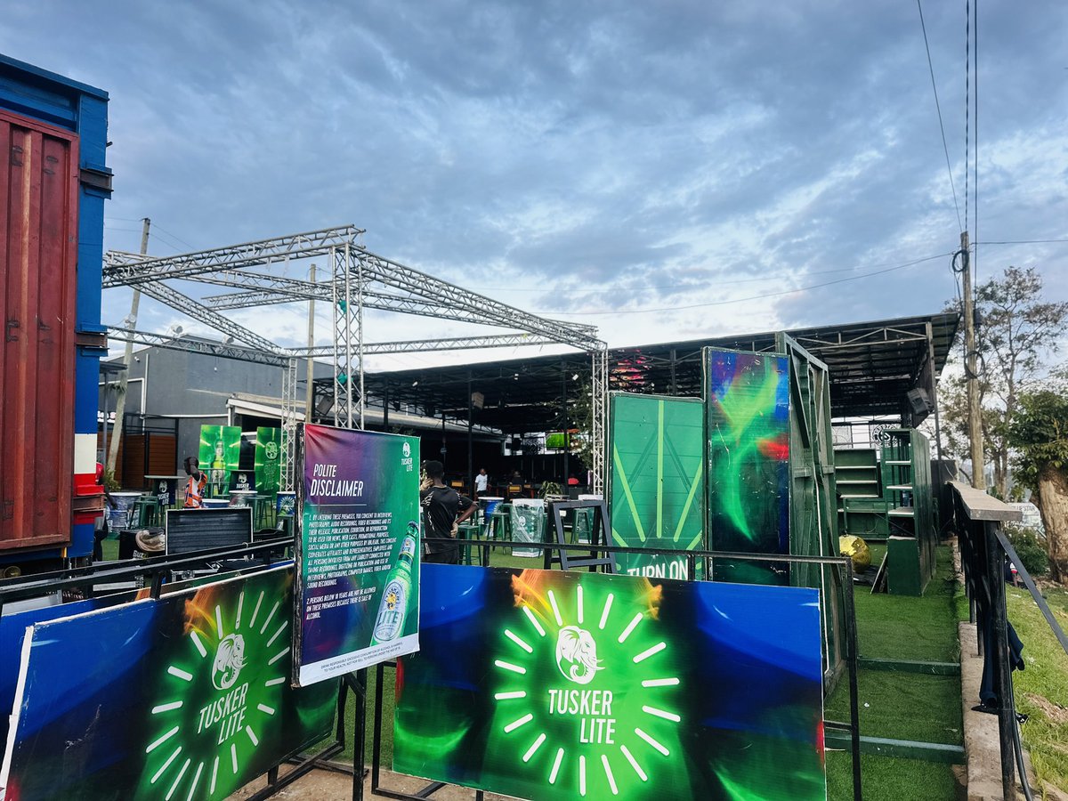 eddiespikaagaba's tweet photo. Preps are underway @ShootersBar_Mbr ahead of Saturday’s neon rave, my party peeps, get ready to turn on your lite, lots of Tusker lite goodies to be won, fun, unmatched Lite vibes and much more. Tag your squad! #TuskerLiteNeonRave https://t.co/YsJz9Gy66v