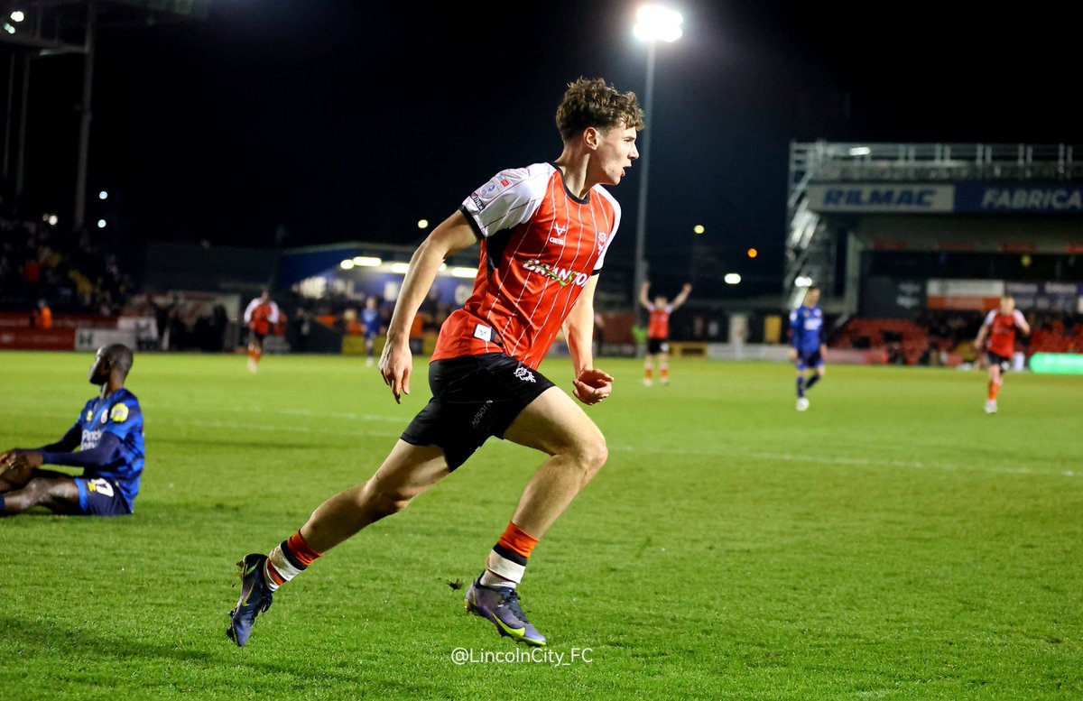 LincSport (@lincsport) on Twitter photo 🗞️ MATCH PREVIEW:
<a href="/joshua_birkin/">Joshua Birkin</a> previews Lincoln City’s clash with an in-form Bristol Rovers at the LNER Stadium, as the Imps look for back-to-back home wins.
🔗 thelinc.co.uk/2025/03/previe…
#WeAreImps | 📸 <a href="/bubstgway/">Graham Burrell</a> 🗞️ MATCH PREVIEW:
<a href="/joshua_birkin/">Joshua Birkin</a> previews Lincoln City’s clash with an in-form Bristol Rovers at the LNER Stadium, as the Imps look for back-to-back home wins.
🔗 thelinc.co.uk/2025/03/previe…
#WeAreImps | 📸 <a href="/bubstgway/">Graham Burrell</a>