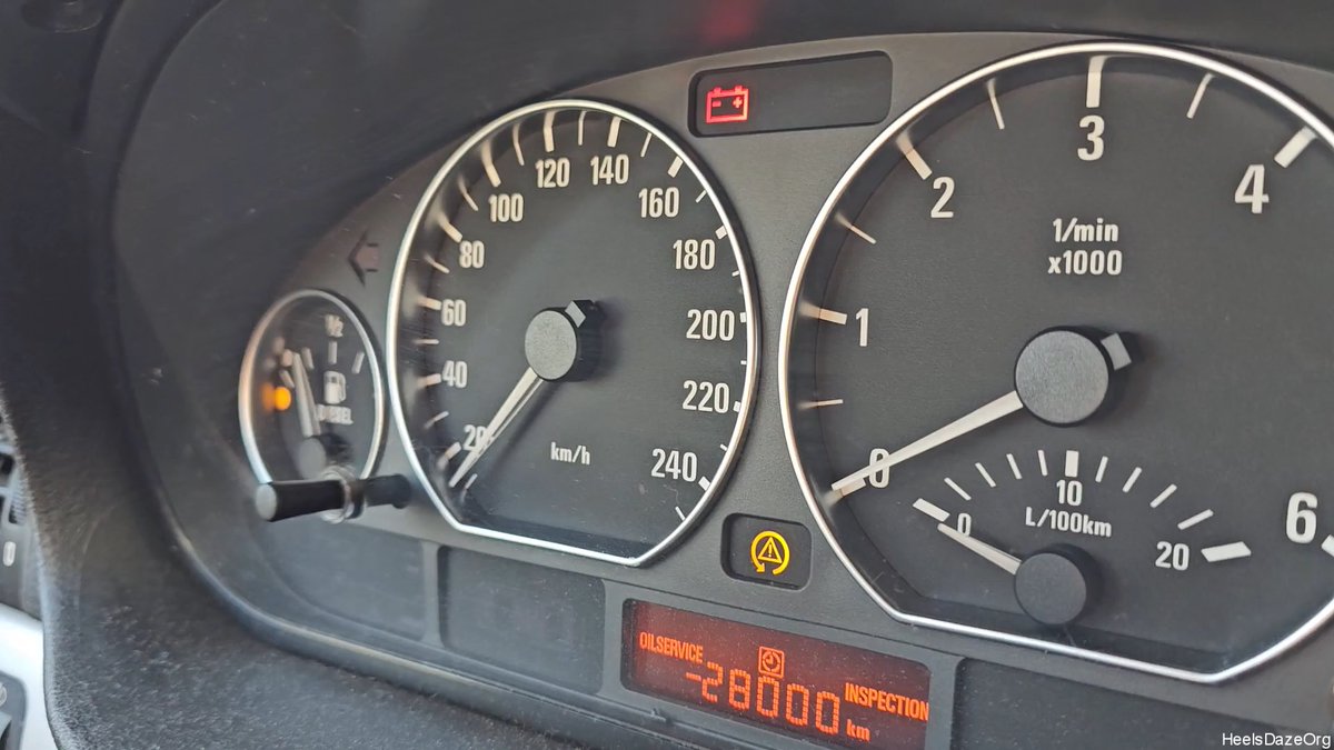 DazeOrg's tweet photo. https://t.co/DnbsoavTMt #pedals #pedalpump #rev #revving #bmw #Bmwe46 #damselindistress #c4s #clips4sale #crank #cranking #carcranking #pedaltothemetal #carissues #boots #underpedal #carnotstarting #pantyhose #nylons #pumping https://t.co/FZqYwnrcf7