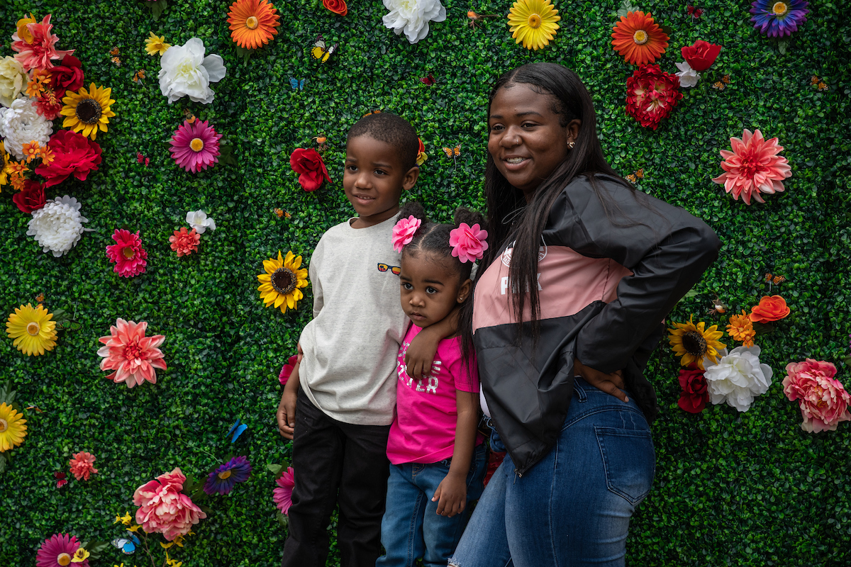 LAZoo's tweet photo. Save The Date: Join us for Spring Fling! 🌷
📆: March 22–23
🕐: 10 a.m.–4 p.m.
Free with paid Zoo admission and for GLAZA members!
Spring into fun with this jubilant celebration of nature’s renewal. 🐝
Learn more at: https://t.co/3bOJhjelyT
#WildWeekends #LAZoo https://t.co/JRY11LNp6e