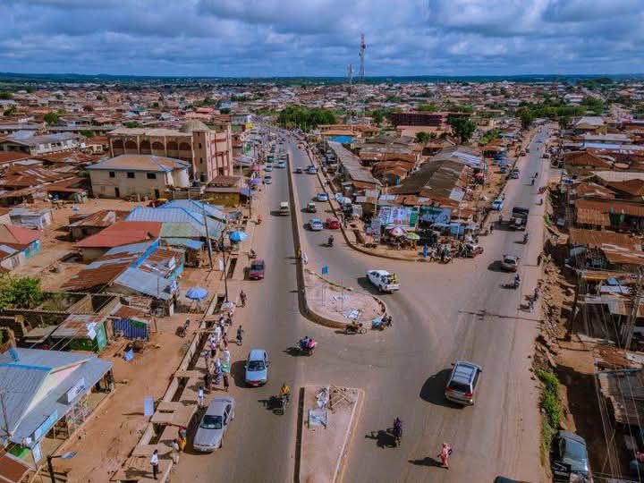 insideibadan1's tweet photo. Welcome to Moniya Junction, Ibadan, Oyo State, Nigeria

Akinyele Local Government Headquarter https://t.co/uupvGZArdB