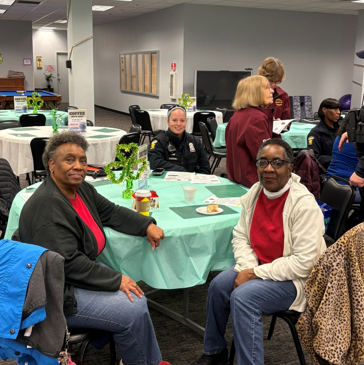 Toledo_PD's tweet photo. Thanks to everyone who joined us for Coffee with Cops at the Margaret Hunt Senior Center this week. We enjoyed connecting and hearing from you. See you at the next one!

#ToledoPolice #CoffeeWithCops #Toledo #Community https://t.co/mgFN5fjFio