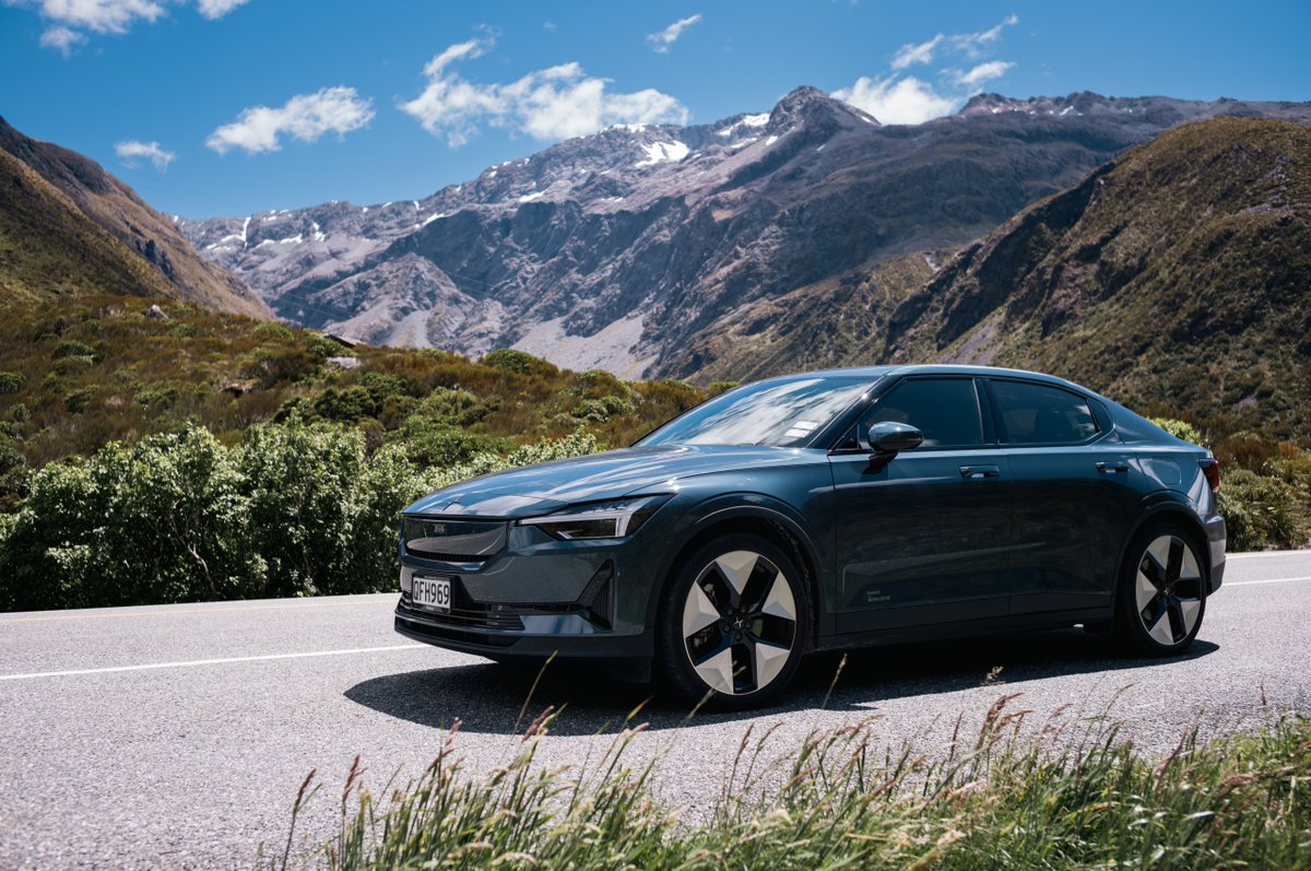 PolestarCars's tweet photo. What's the most epic road you’ve driven? 

We just drove the #Polestar2 across New Zealand's South Island in a single charge.

#PolestarCars https://t.co/tbIMqzNNlK