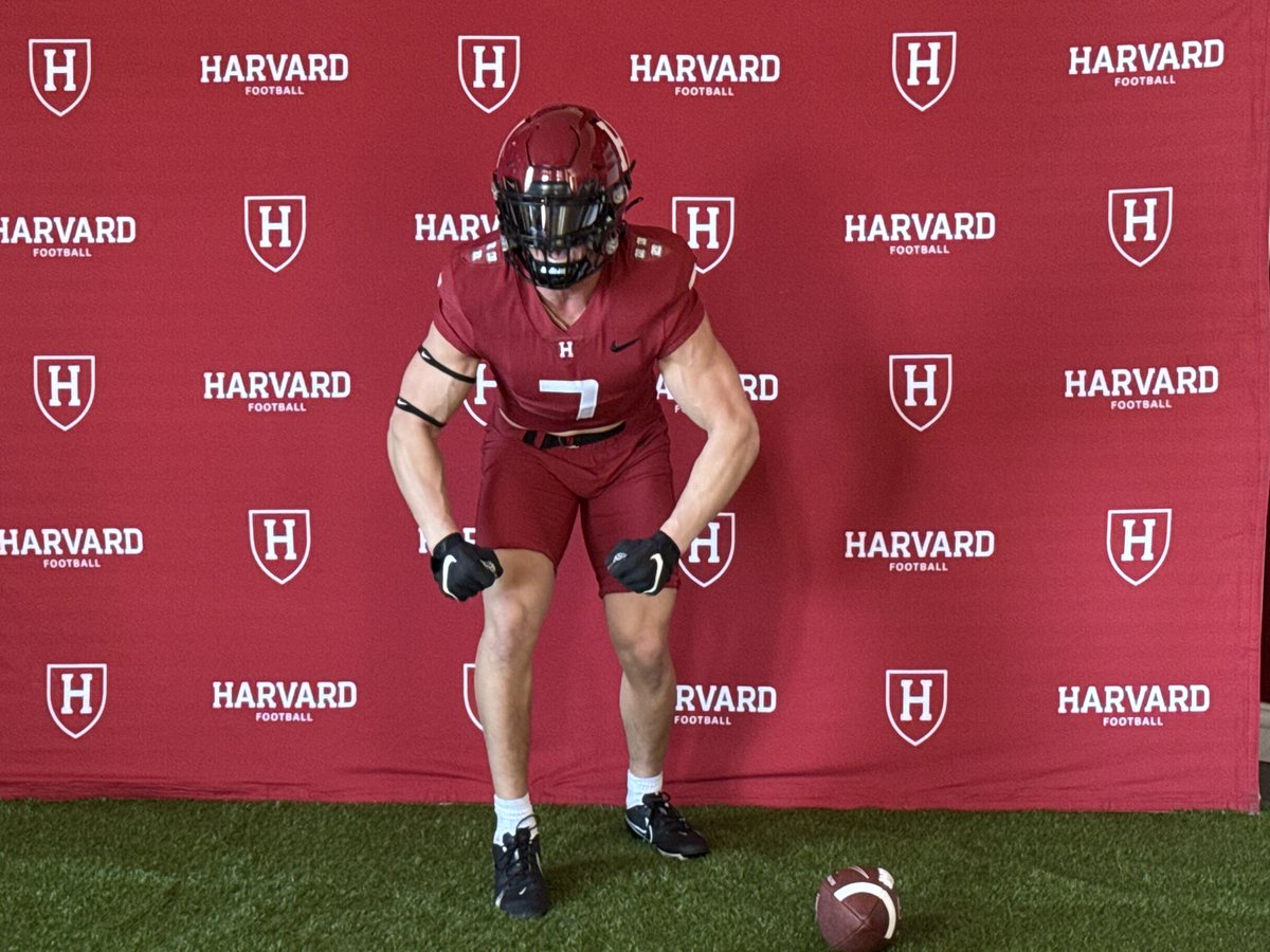 bryanharrisonLB's tweet photo. I had a great time visiting @HarvardFootball for spring practice! It was great being able to speak with @ScottLarkee and @Coach_Joel_Lamb ! 

@Crim_Recruiting @MicFein 

@PactPerformance @NE6FB_Recruits https://t.co/bUVvQgLQop