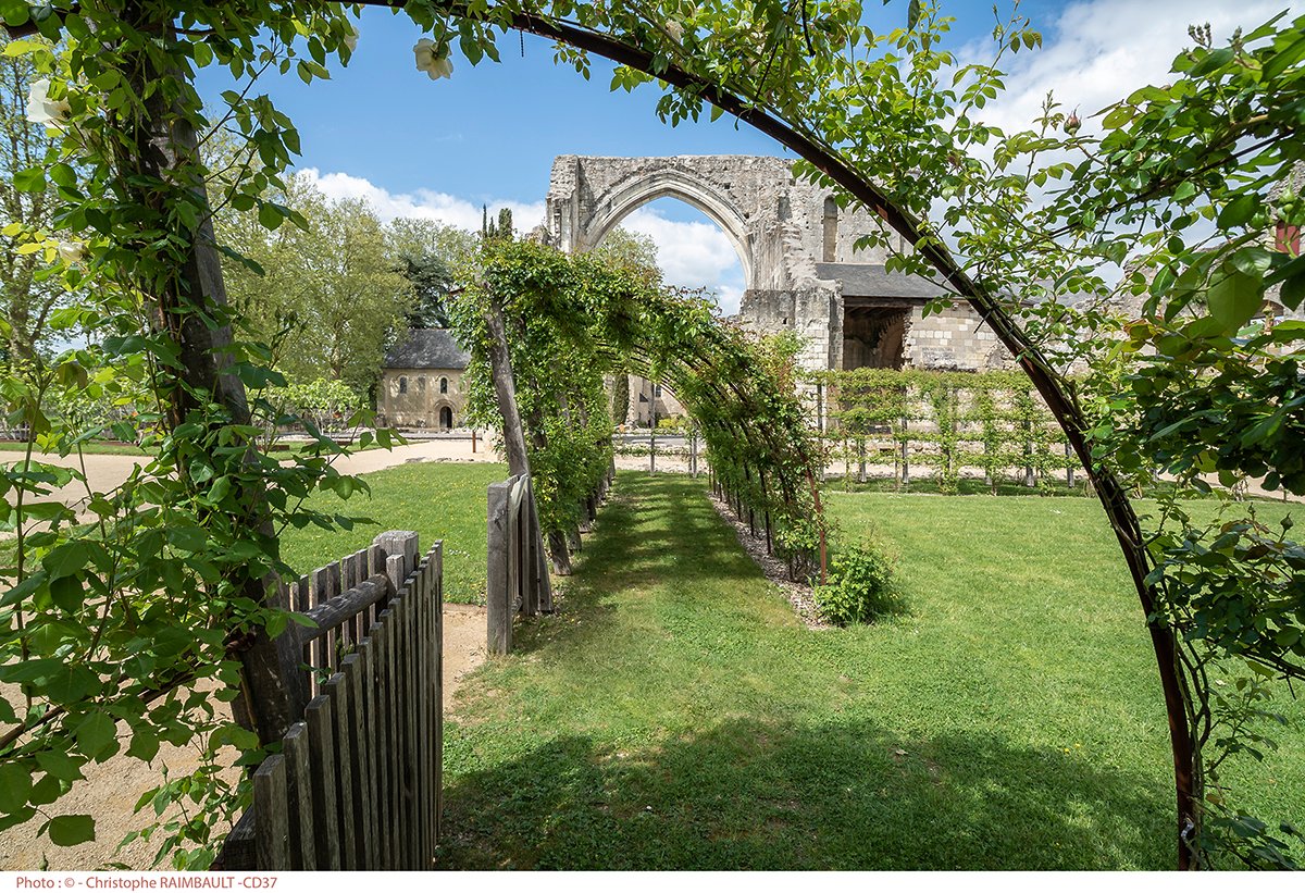 Le Printemps des Poètes 2025 au Prieuré Saint-Cosme ! ✨

☕ Mardi 25 mars – 19h : Café historique avec Julien Guinand sur la bataille de Pavie (1525), un tournant tragique pour François Ier et la famille de Ronsard.