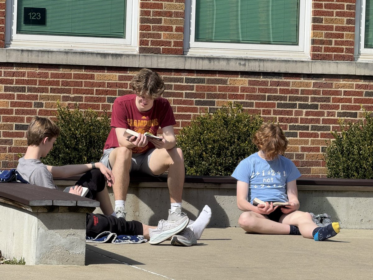 Rebecca Hicks tweet media