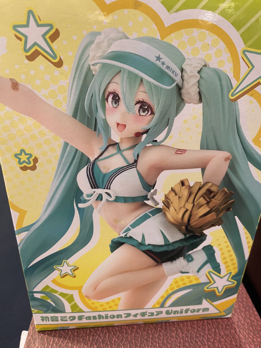 These new Hatsune Miku figurines are really cute. #HatsuneMiku