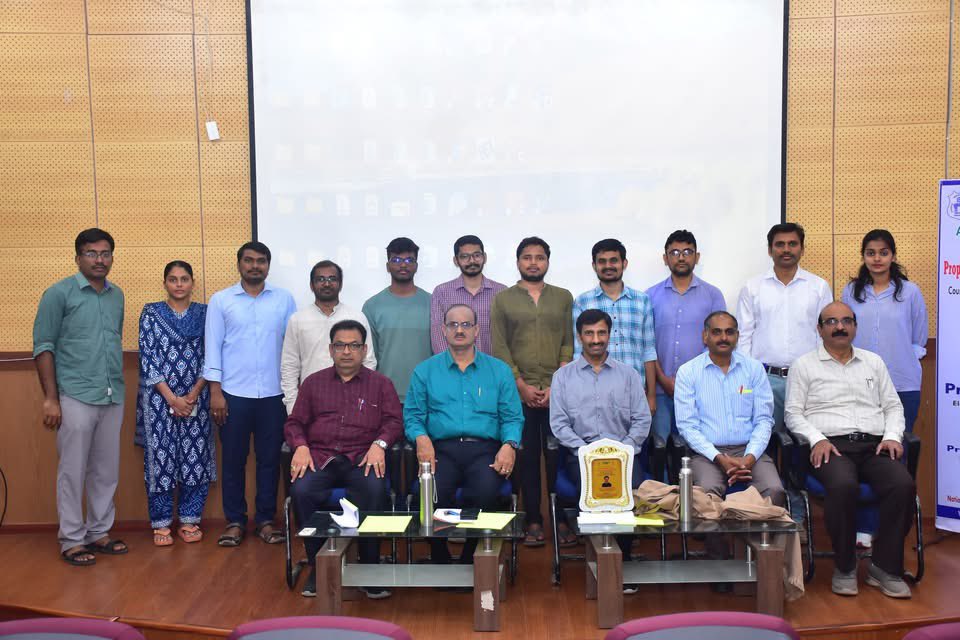 warangal_nit's tweet photo. Department of Electrical Engineering, NIT Warangal, organized a GIAN Course on "Non-Invasive Fault Diagnosis of Propulsion Motors used in Electric Vehicles."
🎤 Speaker: Dr. T. Ilamparithi, Assistant Professor, University of Victoria, Canada
#NITWarangal #GIANCourse #nitw https://t.co/MtzlGxxxb9
