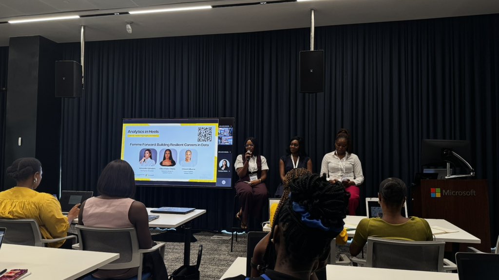 wetechofficial's tweet photo. Our panel discussion just wrapped up at #AnalyticsInHeels!

Led by @Alexa_Ighodaro, our speakers Oliseamaka Chiedu and Chisom Mbama (@theCodeNurse_) shared valuable insights on navigating careers in data, overcoming challenges, and using analytics for impact.

#GDGOnCampusBowen #WomenInTech