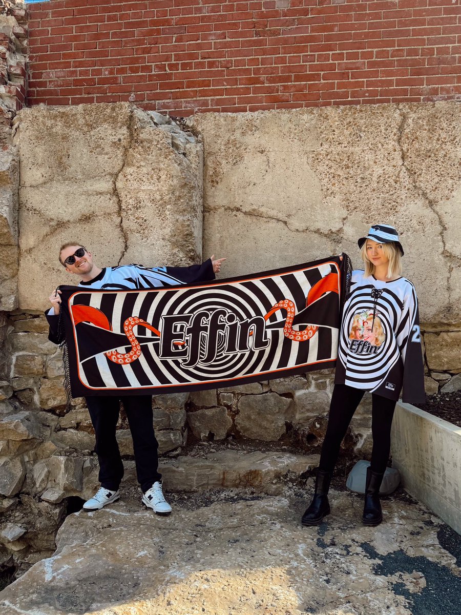 EffinOfficial's tweet image. New EFFIN MERCH 🌀i’m obsessed with 50s media so this one is called The Twilight Zone collection - 
my first ever pash, first ever bucket hat (reversible) and a brand new jersey. Pre - order just went live !! 🐙