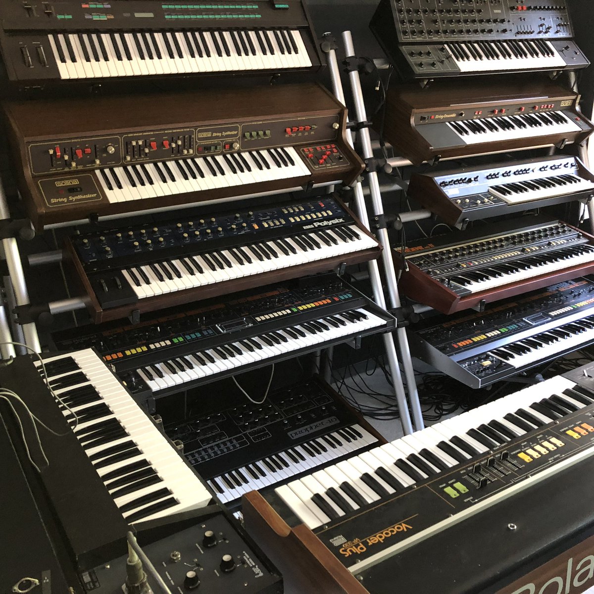 munatix_music's tweet photo. Dialing in the sounds for our Giorgio Moroder tribute!
ARP2600 and Roland VP-330 are in position. What’s your favourite synth?
#ARP2600 #RolandVP330 #Synthesizer #Synthesizers #AnalogSynth #VintageSynth #SynthPorn #SynthSounds #RetroSynth #80sMusic #Synthwave #Genk #Belgium https://t.co/6EZv2YsJtT