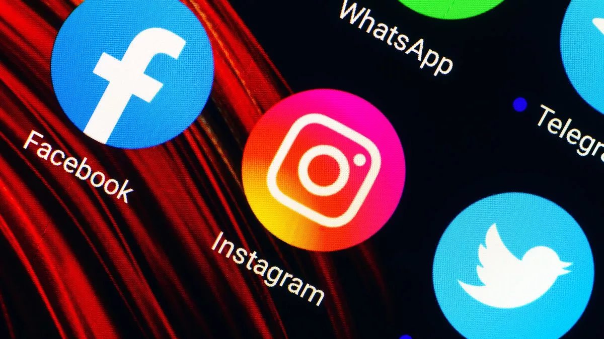 MarioNawfal's tweet photo. 🚨INSTAGRAM OUTAGE HITS USERS WORLDWIDE—LOGINS AND FEEDS FAILING

Thousands of Instagram users are reporting global outages, with login failures and feeds not loading.

Downdetector confirms a major spike in reports, affecting users in the U.S., UK, France, Canada, and Asia. Many frustrated users have taken to X to complain.

Meta has yet to comment on the disruption.

Source: The Mirror