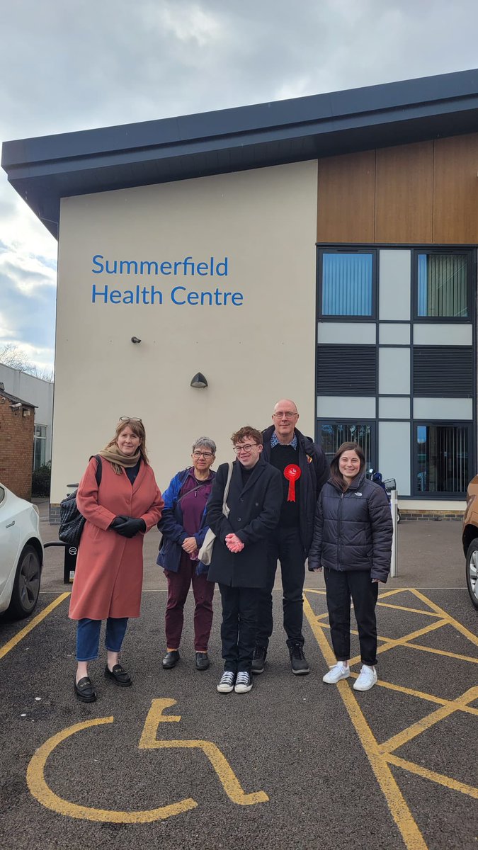 Pleasure to be out and about in both the morning and afternoon speaking to residents in London Colney ahead of the May local elections. 

We were pleased to be joined by Minister <a href="/LabourSJ/">Sarah Jones MP</a> this afternoon and we are thankful for her time.