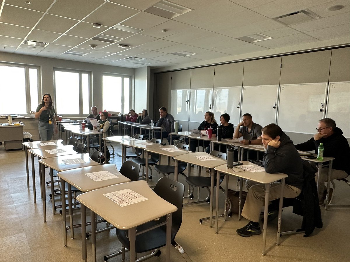 CometCurriculum's tweet photo. Inter-district PD day with Firelands and Amherst!  @L_Roemer1 @Comet_Connect @FLSDSuper @TheCometSuper https://t.co/3AU4n1TudD