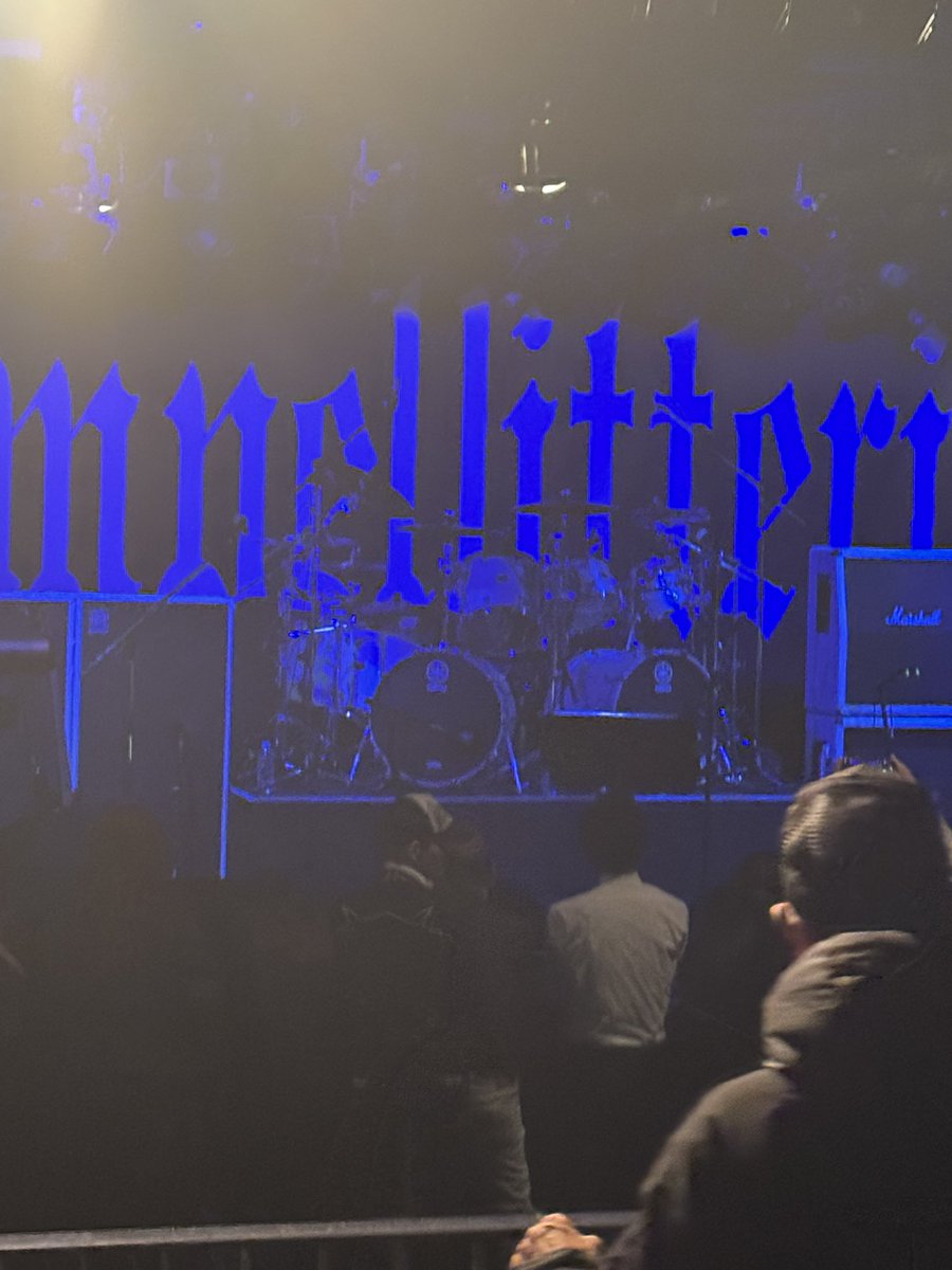 sintak74's tweet photo. Night Legion、EMPIRES OF EDENのStuさんとimpellitteri のライブへ!
stand in lineマヂで震えました。。。
楽屋前でStuさんの友人のRobさんとも^ ^
めっちゃええ思い出になりました!
有難う御座います^ ^
#impellitteri #StuMarshall #RobRock #nightlegion #EMPIRESOFEDEN https://t.co/gsEmCo8Cmu