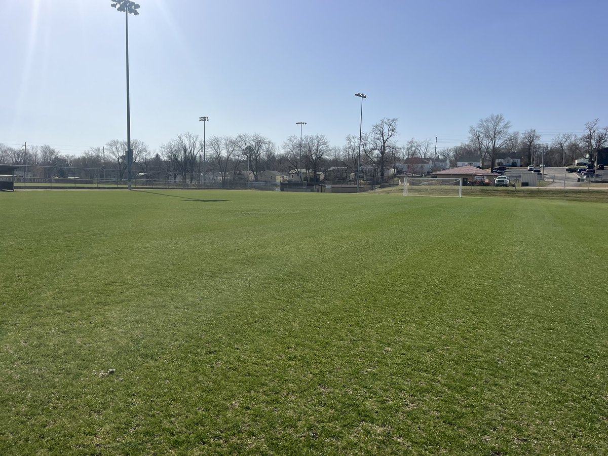 TurfMarkLLC's tweet image. Natural Turf soccer field dialed in and ready for the spring season! Hard to argue about a Natural field when it’s done right and managed properly.