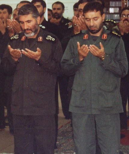 Hossein01001101's tweet photo. در نظربازی ما بی‌خبران حیرانند https://t.co/aHHOXuzDWo