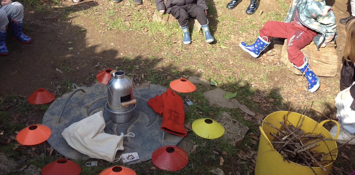 WeatherstonJane's tweet image. Forest school Fridays! Something we have implemented this year after training some of the staff during the autumn term. Over the last few weeks we have introduced the children to forest school. We have talked about the tools and campfire equipment. These first few weeks have been…