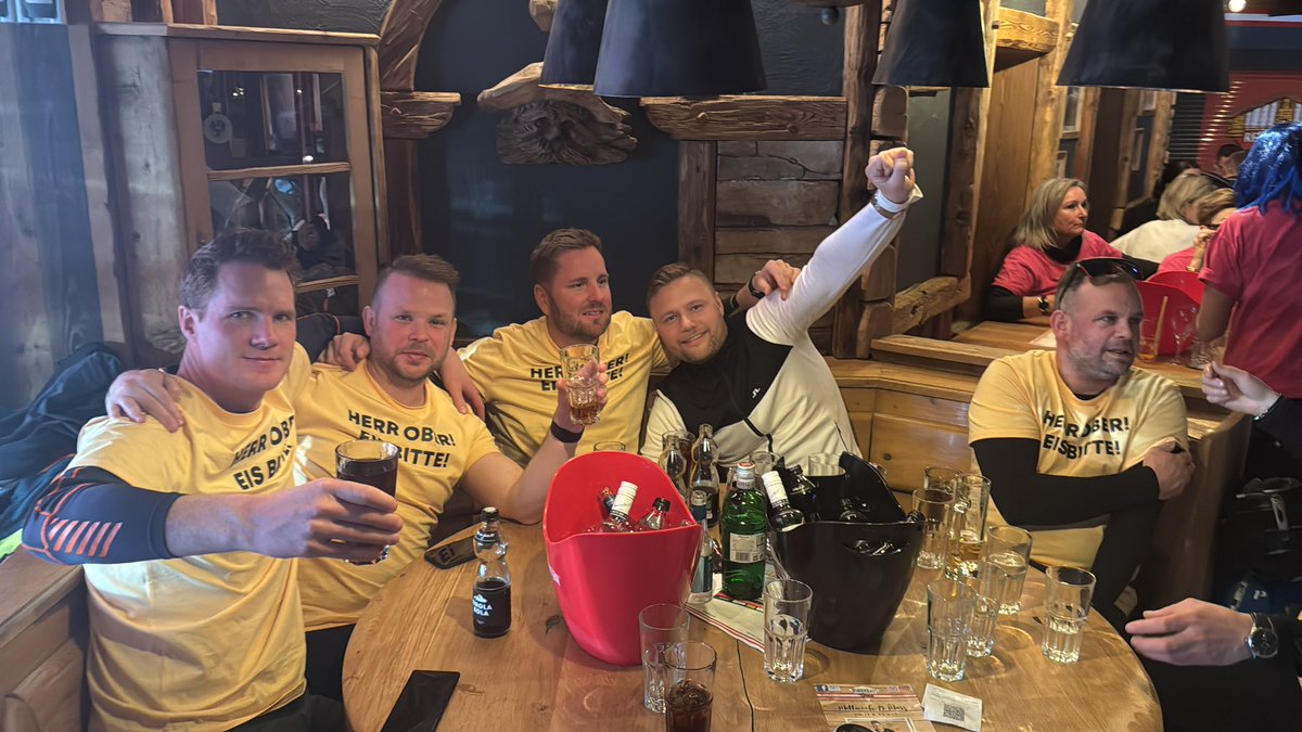 Det verkar som att schnitzlarna uppe i backen tillförde den energin som behövdes! Lite segt men nu börjar svaren komma…
#schladming25 #mbg #tomtbord