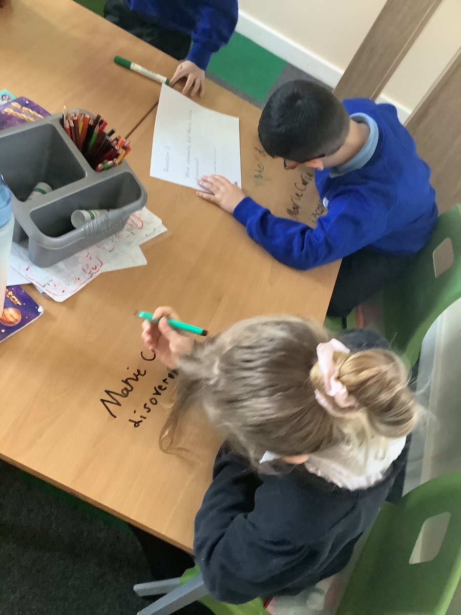 AshwoodYear2's tweet photo. During English, Year 2 practised writing sentences using past tense verbs ready for writing their Marie Curie biography next week. @ashwood_spencer #ExpressiveCommunicators https://t.co/OnlJdDCE9W