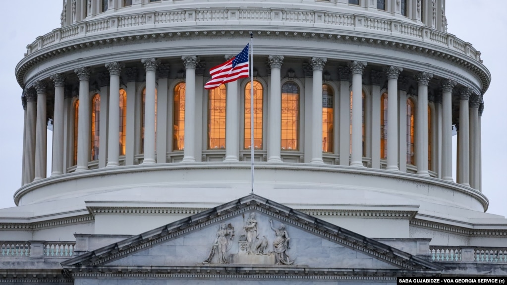 📌ABD Kongresi üyelerinin, hükümetin kısmi kapanmasını önleyecek bütçe tahsis tasarısını geçirmeleri için zamanları daralıyor

📌Senato Çoğunluk Lideri John Thune: “Demokratlar’ın, Temsilciler Meclisi'nden gelen finansman yasasını destekleyip desteklemeyeceklerine ya da hükümeti