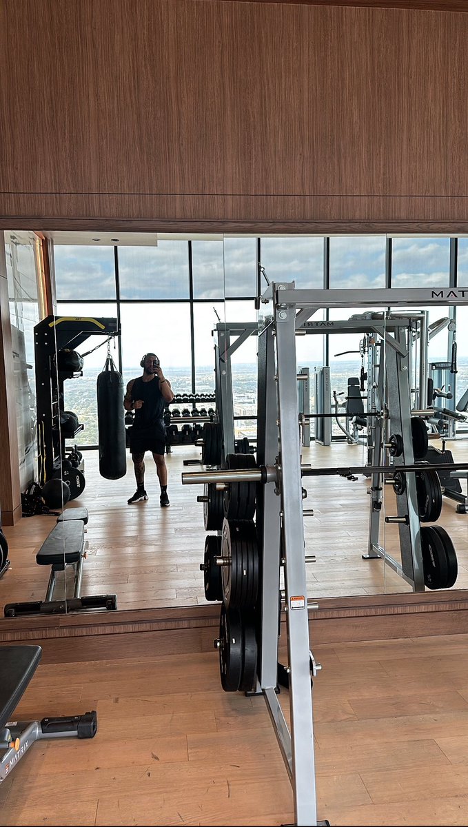 Capital Mike⌚️ tweet media