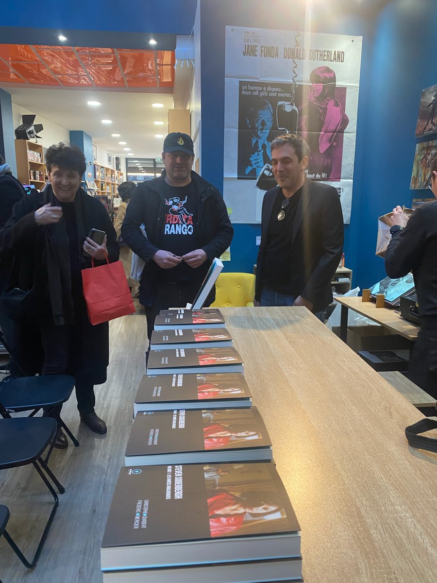 fremercier's tweet image. Magnifique lancement avec Christophe Chabert de notre livre sur Soderbergh aux éditions @Marest #Soderbergh #Insider.