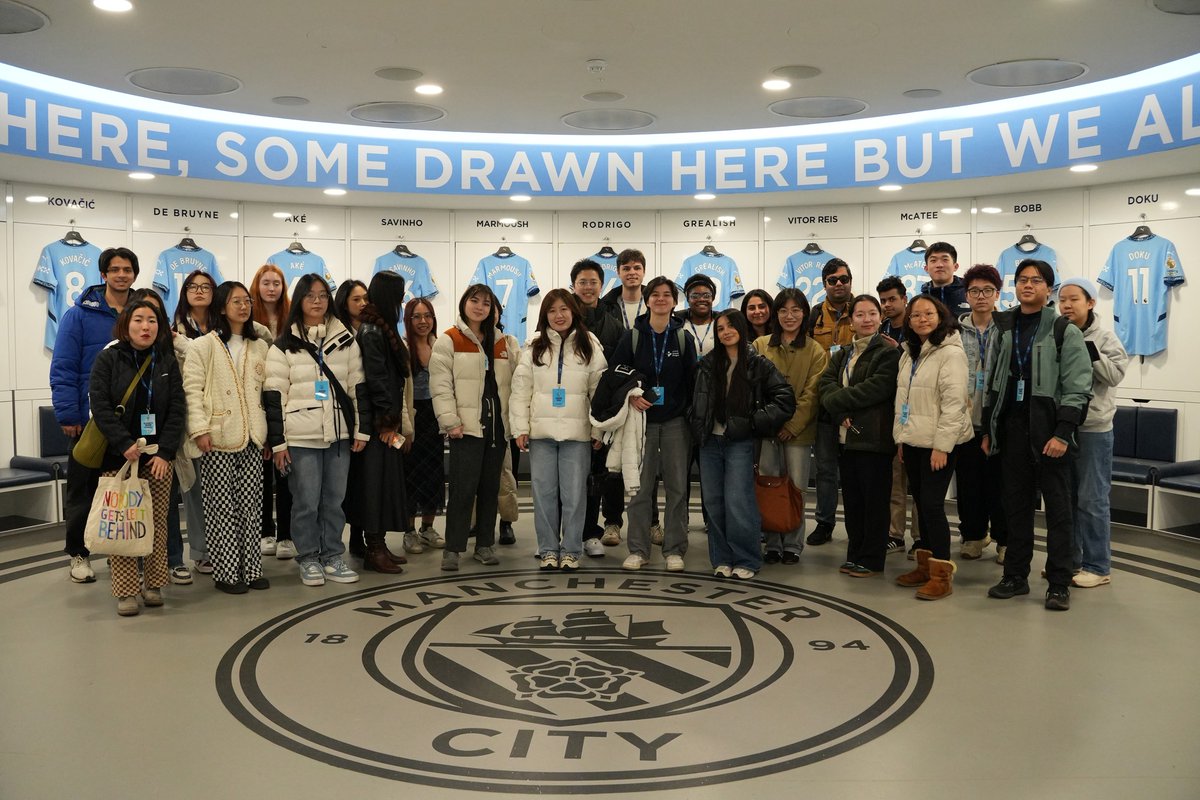 Manchester China Institute (@uomchina) on Twitter photo 🎉Our #Friendship #Programme🇬🇧🇨🇳 is shortlisted for the Making a Difference Awards <a href="/SocialResponUoM/">Social Responsibility</a>!🏆
🙌This celebrates our efforts in promoting intercultural understanding and inclusion among British, Chinese, and international students.🎓
📃Read more: manchester.ac.uk/about/news/stu… 🎉Our #Friendship #Programme🇬🇧🇨🇳 is shortlisted for the Making a Difference Awards <a href="/SocialResponUoM/">Social Responsibility</a>!🏆
🙌This celebrates our efforts in promoting intercultural understanding and inclusion among British, Chinese, and international students.🎓
📃Read more: manchester.ac.uk/about/news/stu…