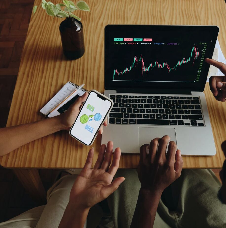 cathkarlin's tweet photo. Handling digital assets like cryptocurrencies or online businesses in a divorce can be tricky. Proper valuation, account security, and understanding of legal &amp; tax implications are key.

Need help with this? Reach out for guidance to protect your assets. https://t.co/ZoZ7LvCVmJ