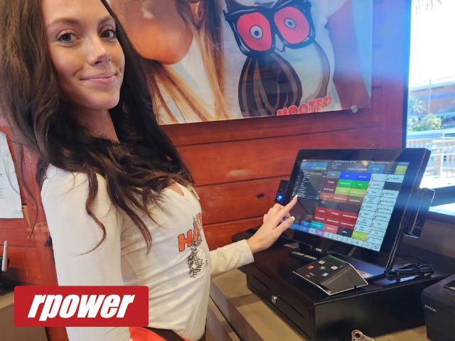 RPOWERPOS's tweet image. Big welcome to Hooters at Pensacola Beach – now powered by RPOWER! 🎉🏝️ From wings to waves, they’re serving up great food and fast service with a seamless POS experience. Let’s make every order a breeze! 🍗🍻 #HootersPensacolaBeach #PoweredByRPOWER #SmoothService