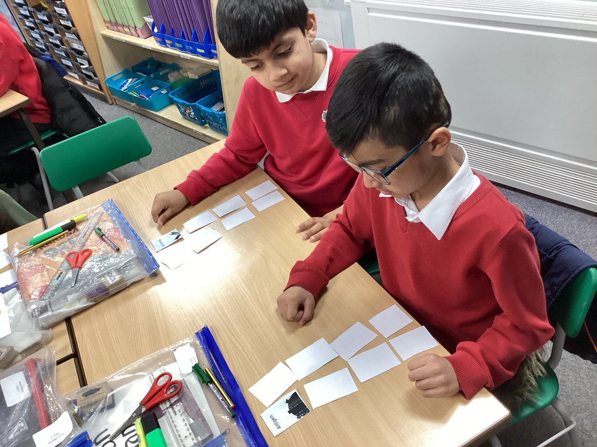 StMarysCofEPri1's tweet photo. Year 3 enjoyed exploring the work of immunologists by matching antibodies and antigens that fit together exactly. We discussed how adaptations can help to fight illnesses and keep us healthy
#BritishScienceWeek2025
#growinginwisdom https://t.co/hqayQ4kwcM
