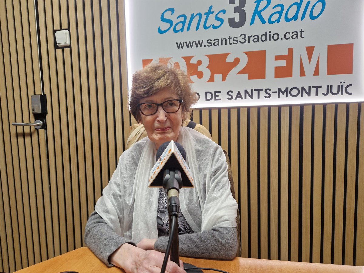 sants3radio's tweet image. Al #SantsMontjuïcAlDia hem fet tertúlia veïnal dels nostres barris amb @gili_montserrat, @FinaMartinezru1, @neusdeharo i Mercè Calaceit parlant de #SantMedir, tall de metro a L10 sud, #SantaMadrona i #pressupostosparticipatius.

📻go.ivoox.com/rf/141561423