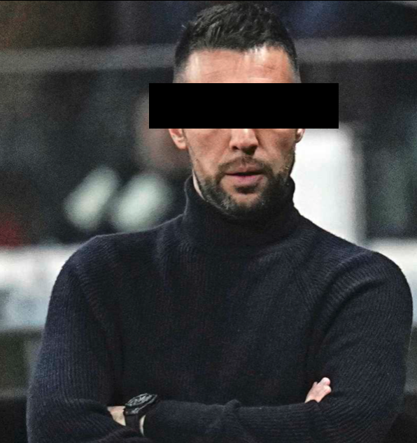 ferdinandkoop's tweet photo. Het huidige Ajax moet het doen met:
* een clown als coach
* een clown als doelman
  en
* een Ajax onwaardige opstelling tegen een sterk Duits    team.
#fraaja #Ajax #bteam
Niets gezien gisteren wat maar enigszins leek op mijn Ajax. 😭 https://t.co/1pfGmQgAw6
