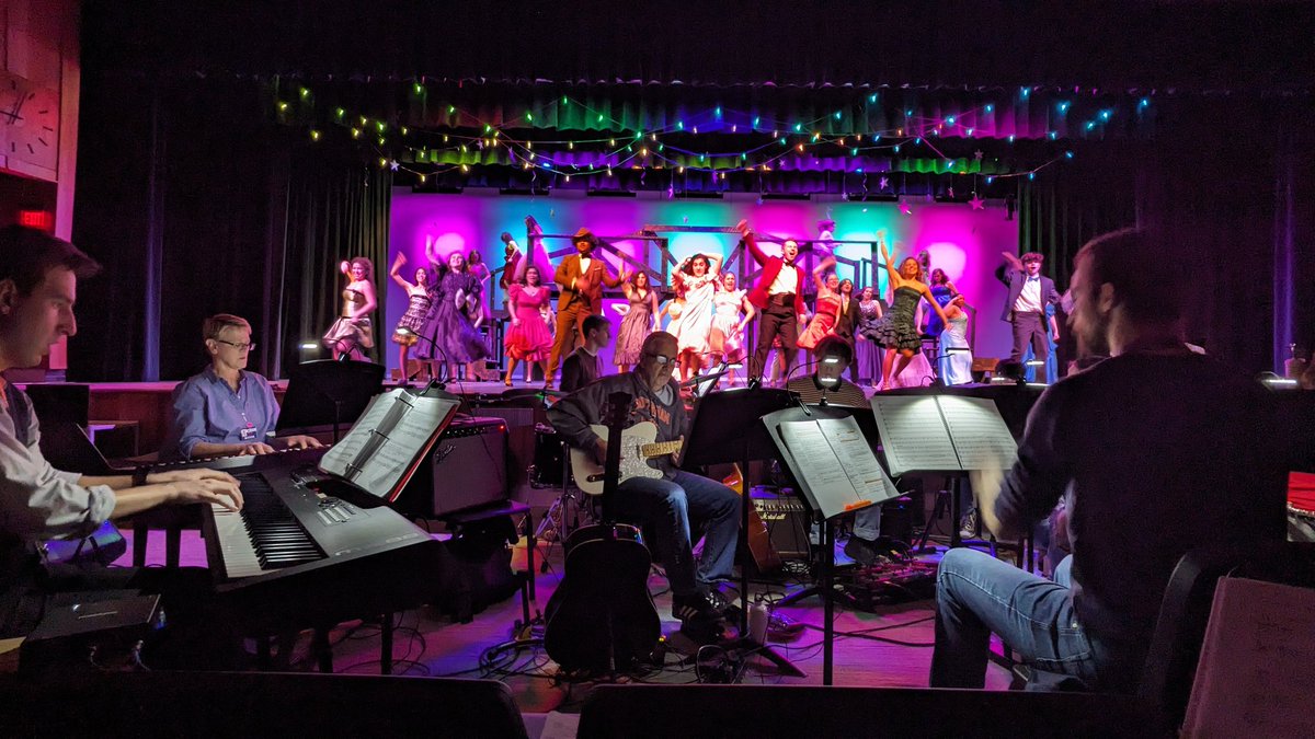 LHSPerforms tweet media