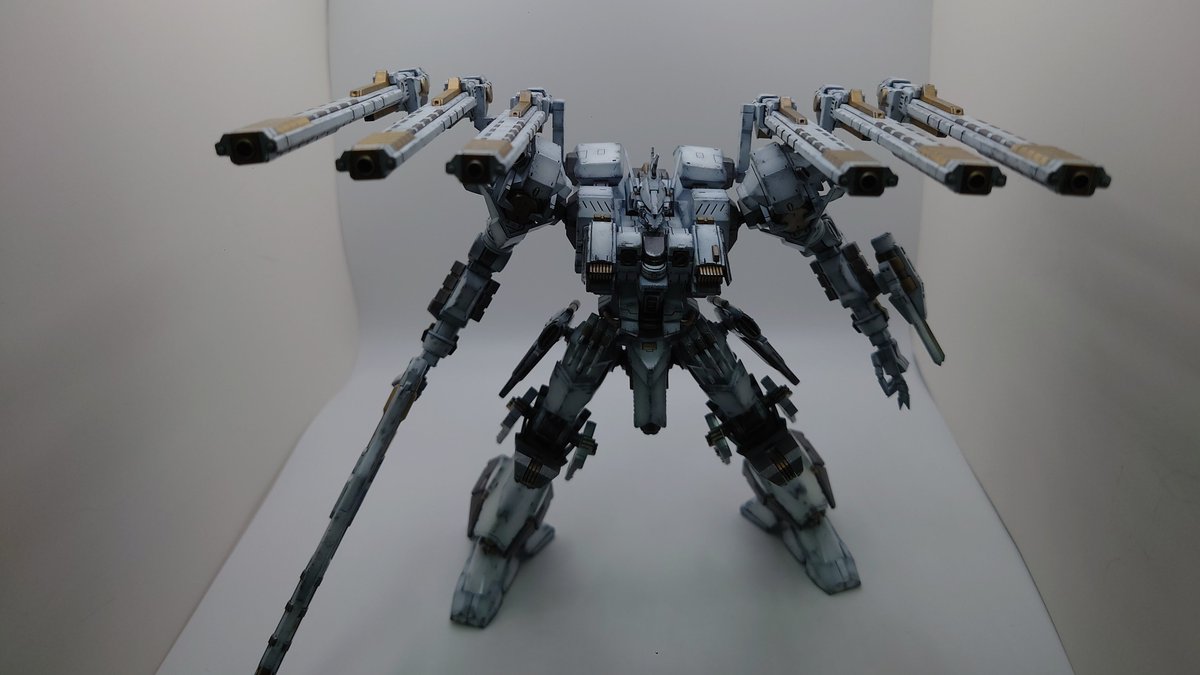 TaTaRa_0's tweet photo. #ホワイトデーなので白い作品を載せる 

ACプラモ再販を機に始めたプラモたち https://t.co/NYnq6C09T9