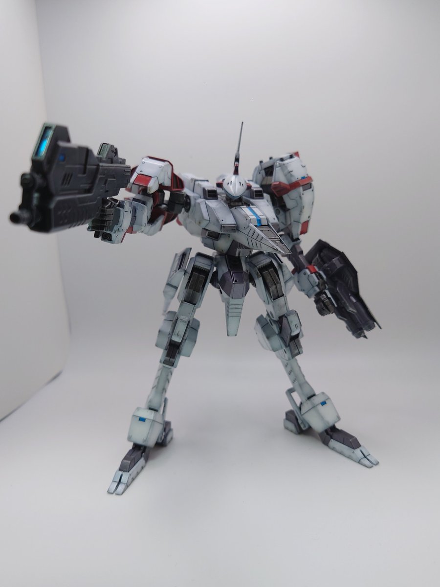TaTaRa_0's tweet photo. #ホワイトデーなので白い作品を載せる 

ACプラモ再販を機に始めたプラモたち https://t.co/NYnq6C09T9