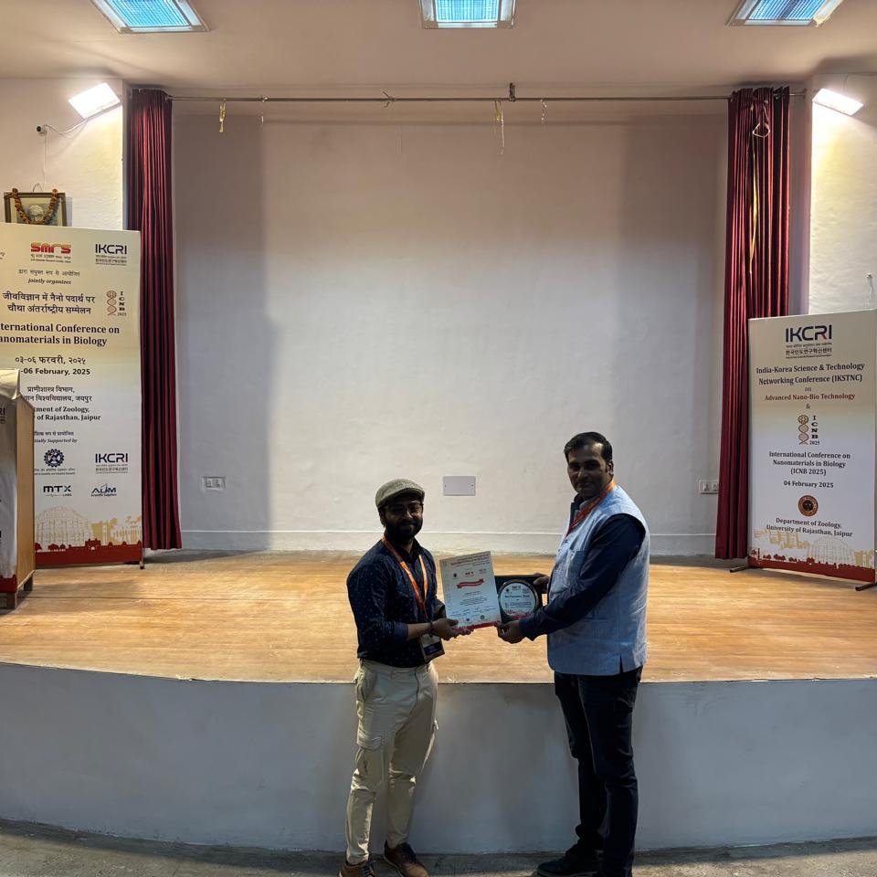SantoshKMisraLab (@biomedhs) on Twitter photo Lab update: Congratulations to Ph.D. student Mr. Tamojit Santra on winning "Best Presentation Award" in "International Conference on Nanomaterials in Biology, 2025" smrsi.org/icnb2025/. All the best to him for more success and awards in future. <a href="/BSBEIITK1/">BSBE@IITK</a> <a href="/mfcem_iitk/">Mehta Family Center for Engineering in Medicine</a> Lab update: Congratulations to Ph.D. student Mr. Tamojit Santra on winning "Best Presentation Award" in "International Conference on Nanomaterials in Biology, 2025" smrsi.org/icnb2025/. All the best to him for more success and awards in future. <a href="/BSBEIITK1/">BSBE@IITK</a> <a href="/mfcem_iitk/">Mehta Family Center for Engineering in Medicine</a>