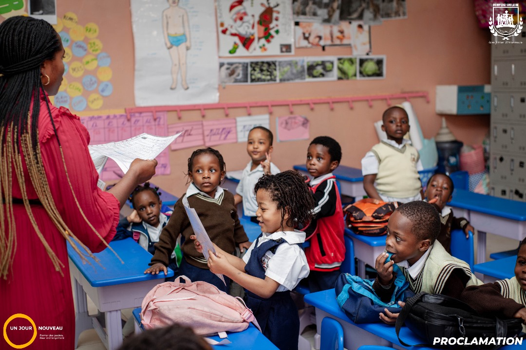 UJN_Asbl's tweet photo. Proclamation des résultats de la troisième période à la Maternelle.
#unjournouveau
#FormerDesLeadersPourLeChangement
#csujn
#batissonspourlavenirdenosenfants https://t.co/Zgpq1rIKLj