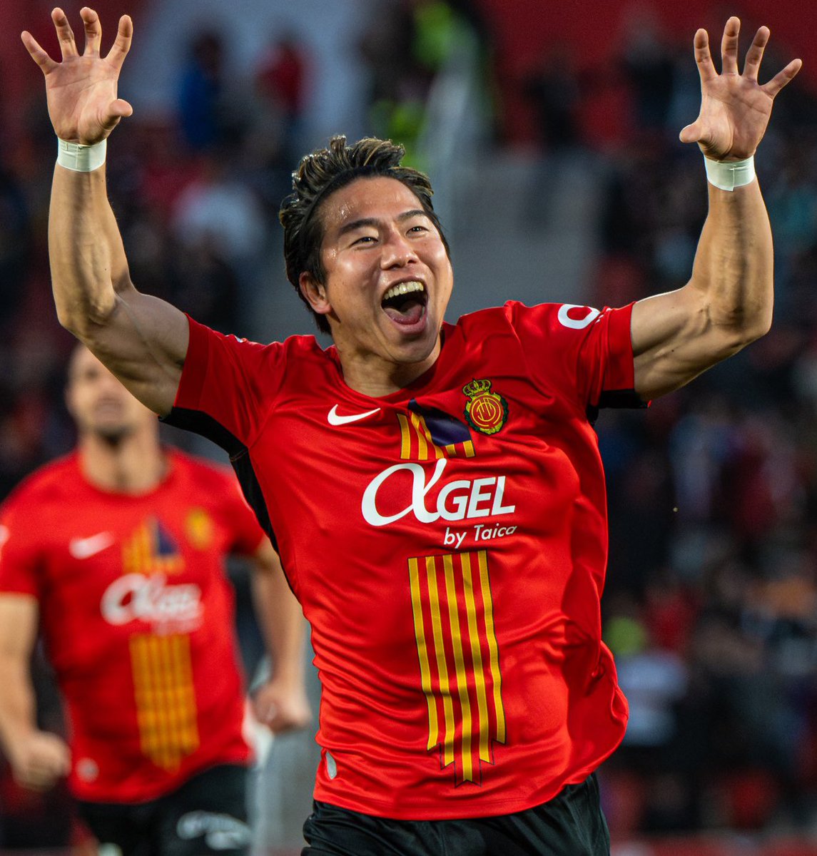 🔴 Sorteo express de una 𝐞𝐧𝐭𝐫𝐚𝐝𝐚 𝐝𝐨𝐛𝐥𝐞 para el <a href="/RCD_Mallorca/">RCD Mallorca</a> - Espanyol 👀 

Como participar en el sorteo ⤵️

1️⃣ Seguir a <a href="/lazonadiez/">La Zona 10</a> en X
2️⃣ RT a este tuit

Puedes participar hasta las 20 horas de hoy 14/03. Seguir #LZ10 tiene premio 🎟️