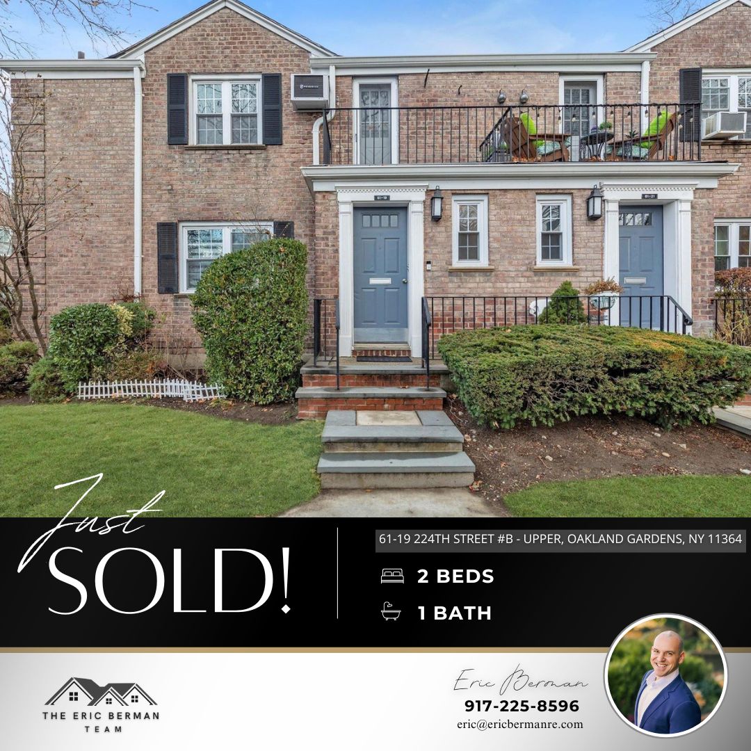 ericberman_'s tweet image. A big congrats to my buddy on purchasing her first home!

we laughed. We cried. We closed.

#queensrealestate #oaklandgardens #compassagent