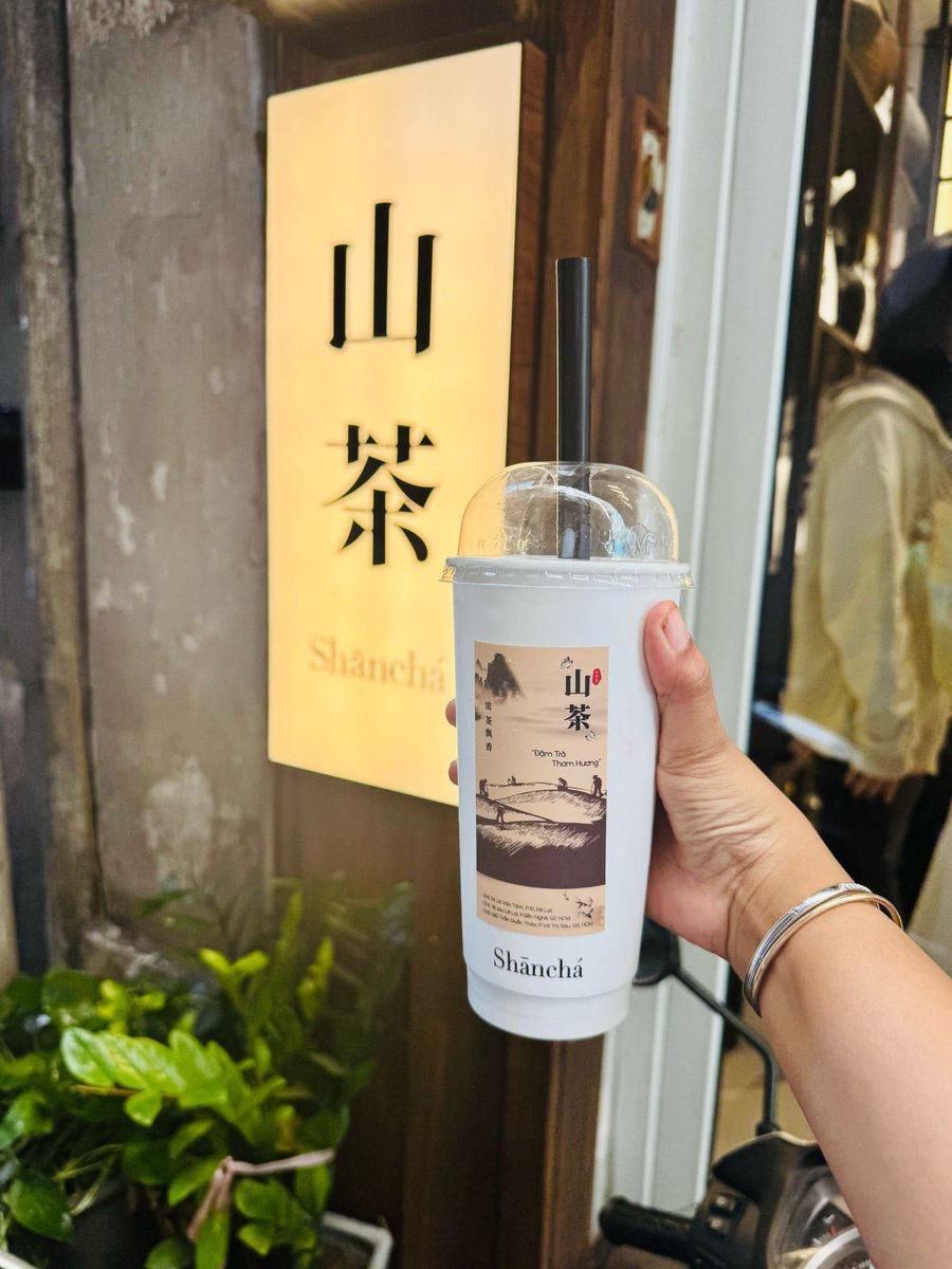 kunal_gupta01's tweet photo. Vietnam is a heaven for coffee lovers ☕️

So many amazing options, you can go multiple days on liquid diet! https://t.co/3SF0mhMILa